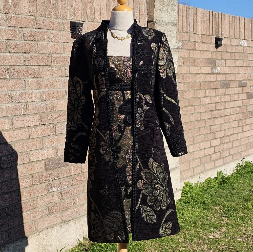 2pc. Badgley Mischka